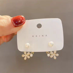 Fashionable Diamond Flower and Pearl Stud Korean Earrings