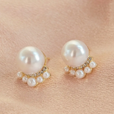 Pearl Daisy Earrings