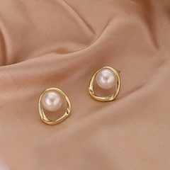 Pearl in a Circle Ear ring- Golden