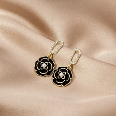 Black rose ear rings