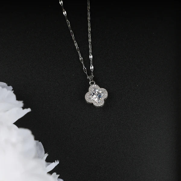 Love diamond look necklace Silver Coated