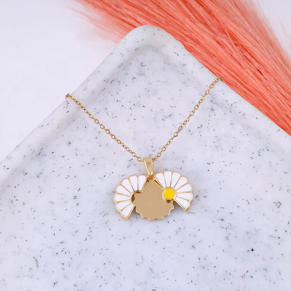 Sunflower Daisy Necklace Openable White flower pendant | Anti-tarnish